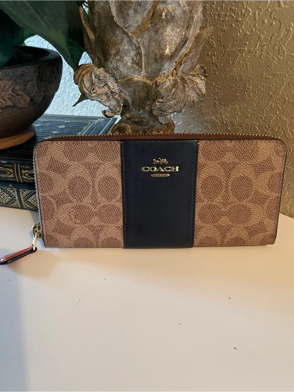 Coach Signature Zip Around Accordion Wallet in Midnight